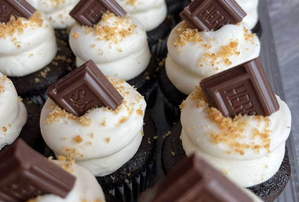 Bella Christie Catering dessert catering custom cakes and desserts